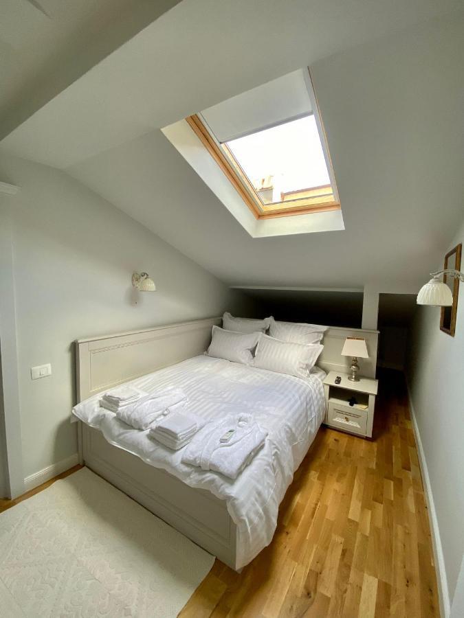 Augsburg Apart Piatra Neamt Exterior photo