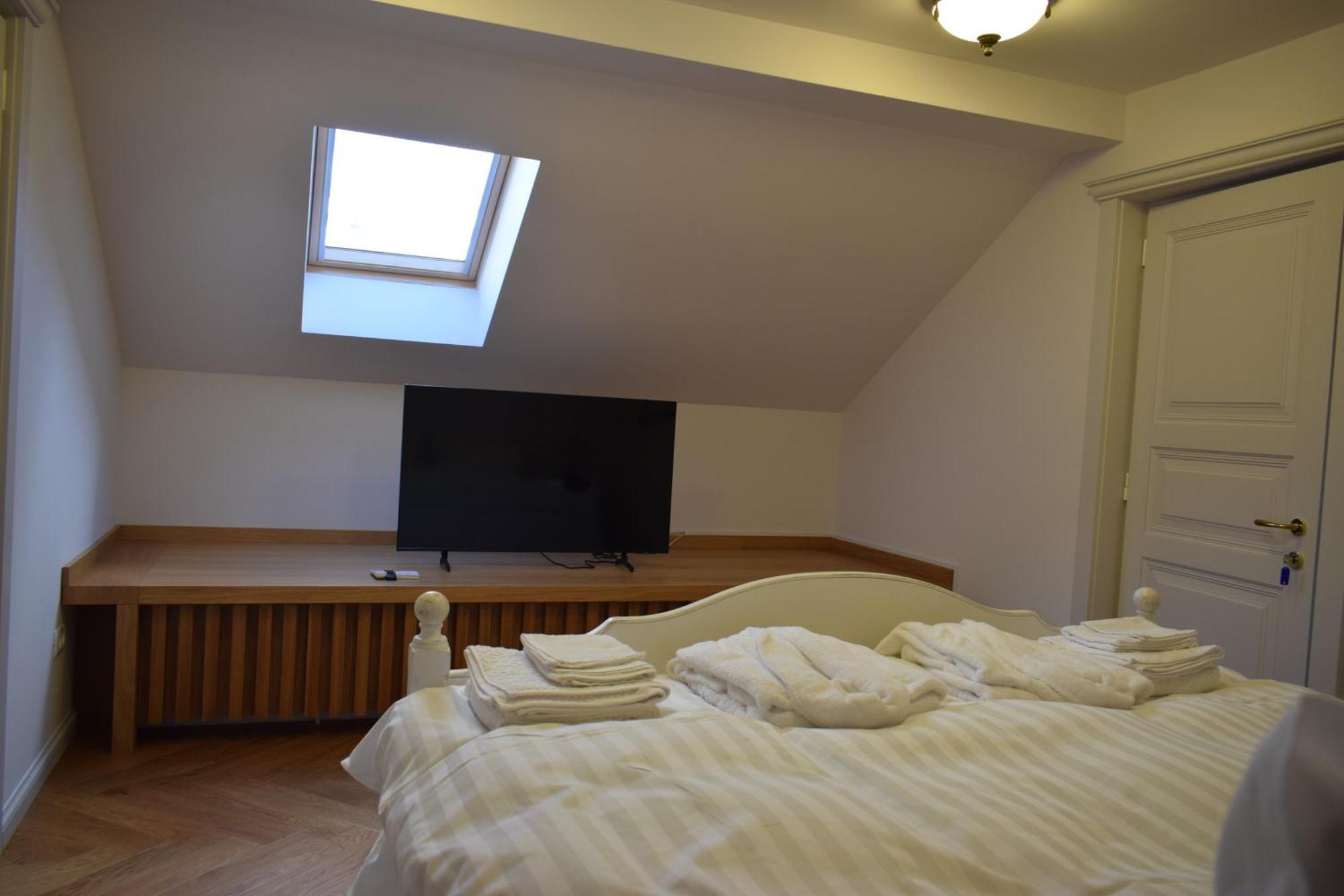 Augsburg Apart Piatra Neamt Exterior photo